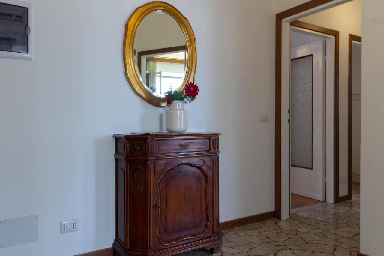 Mamma Ciccia Holiday Home - Casa Imperia Мандельо дел Ларио Екстериор снимка