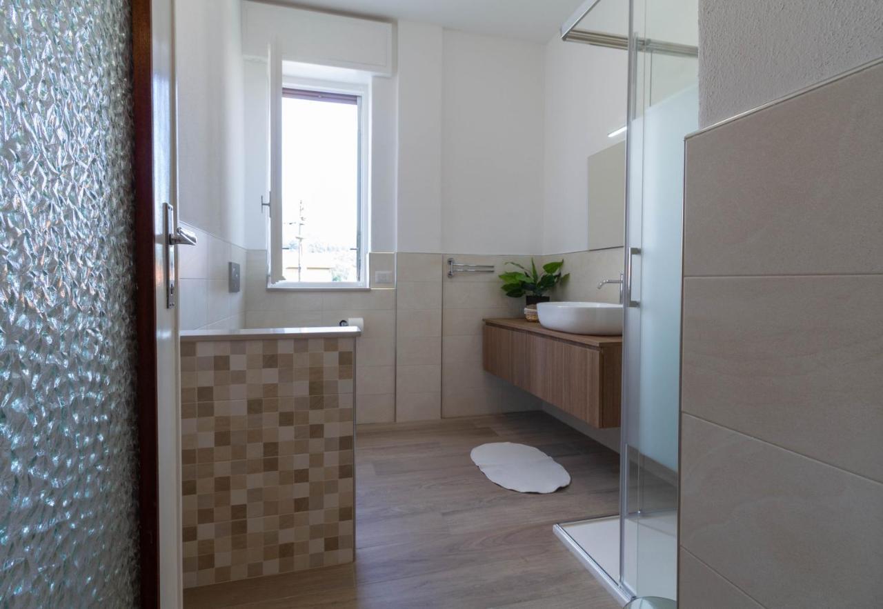 Mamma Ciccia Holiday Home - Casa Imperia Мандельо дел Ларио Екстериор снимка