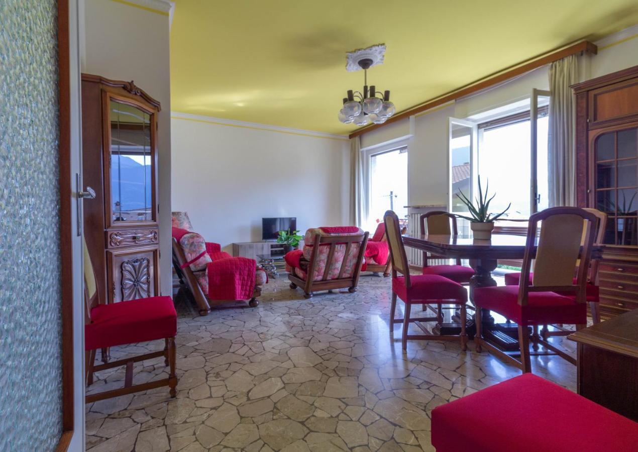 Mamma Ciccia Holiday Home - Casa Imperia Мандельо дел Ларио Екстериор снимка