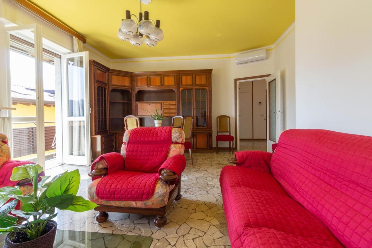 Mamma Ciccia Holiday Home - Casa Imperia Мандельо дел Ларио Екстериор снимка